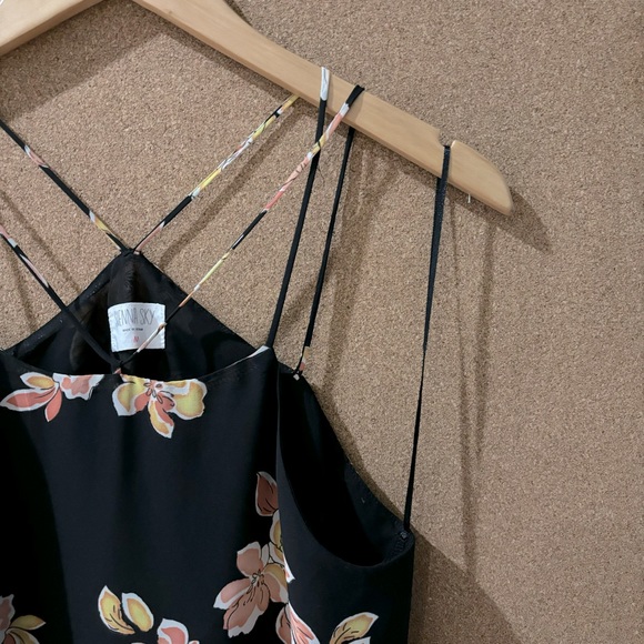 Floral Two-Layer Halter Style Blouse - Picture 3 of 7